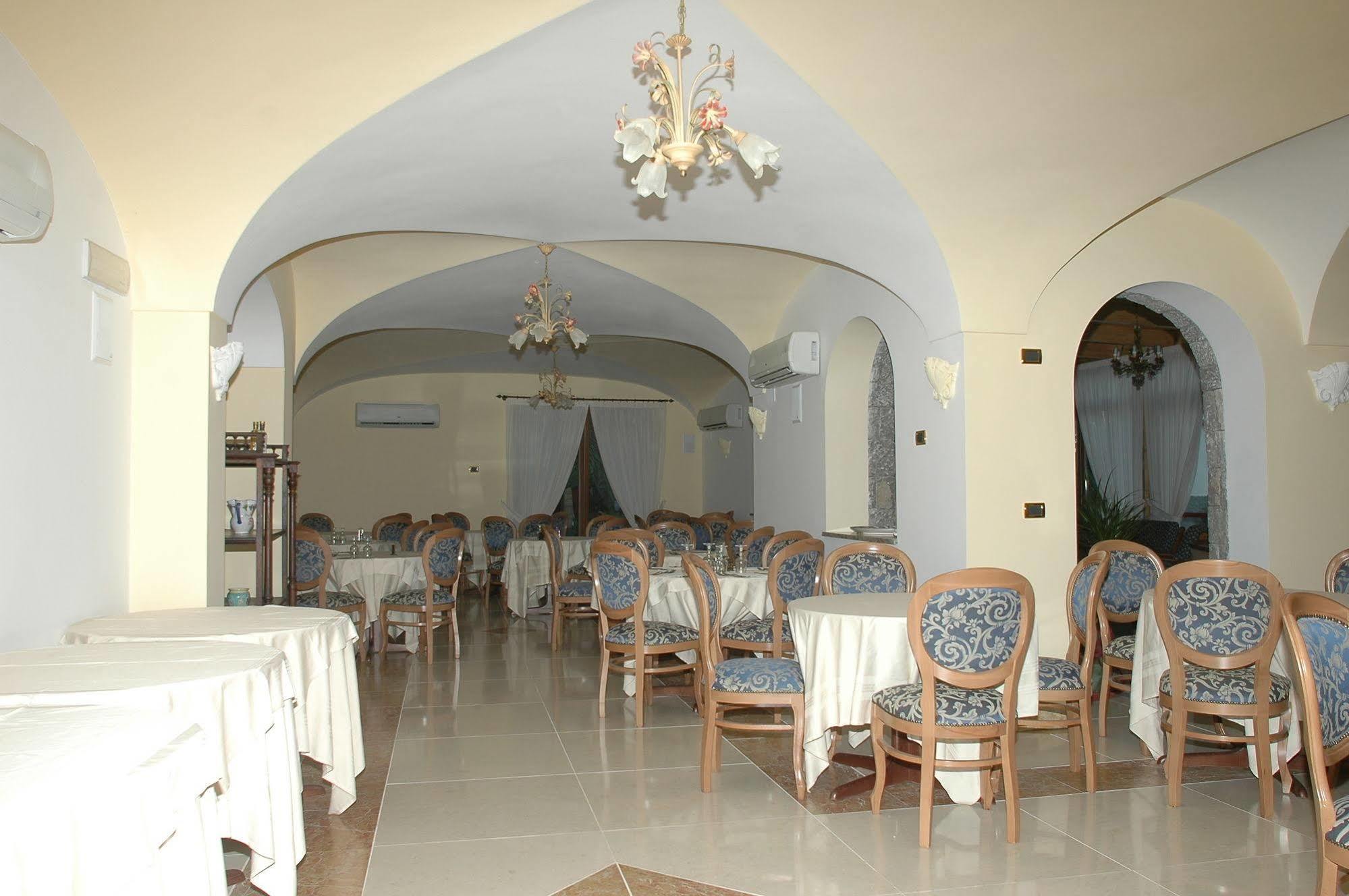 弗朗卡酒店 Forio di Ischia 外观 照片